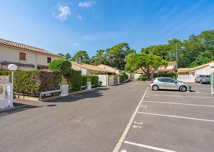 Сasa de vacaciones Les Jardins De La Palmyre-2 By Interhome *